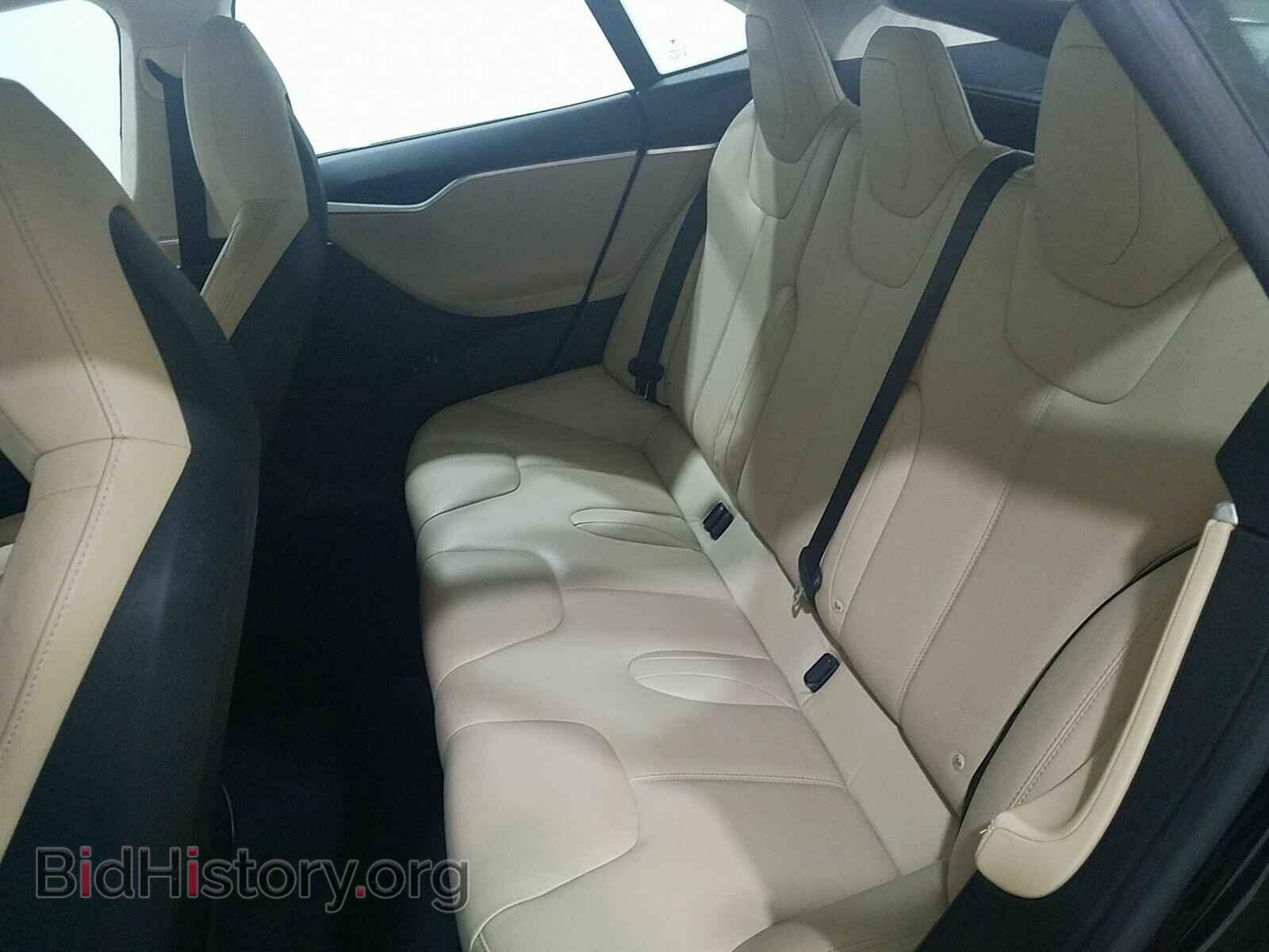2015 Tesla Model S - VIN: 5YJSA1E24FF106953 - Photo 13