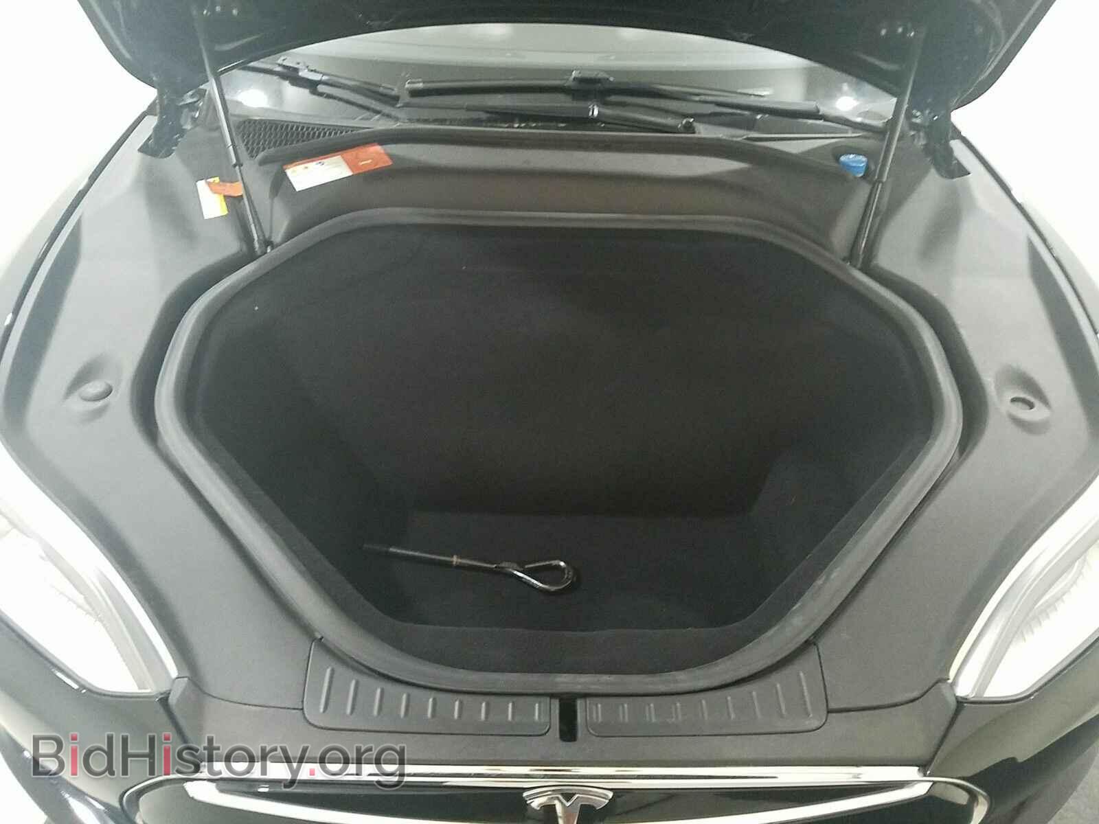 2015 Tesla Model S - VIN: 5YJSA1E24FF106953 - Photo 15