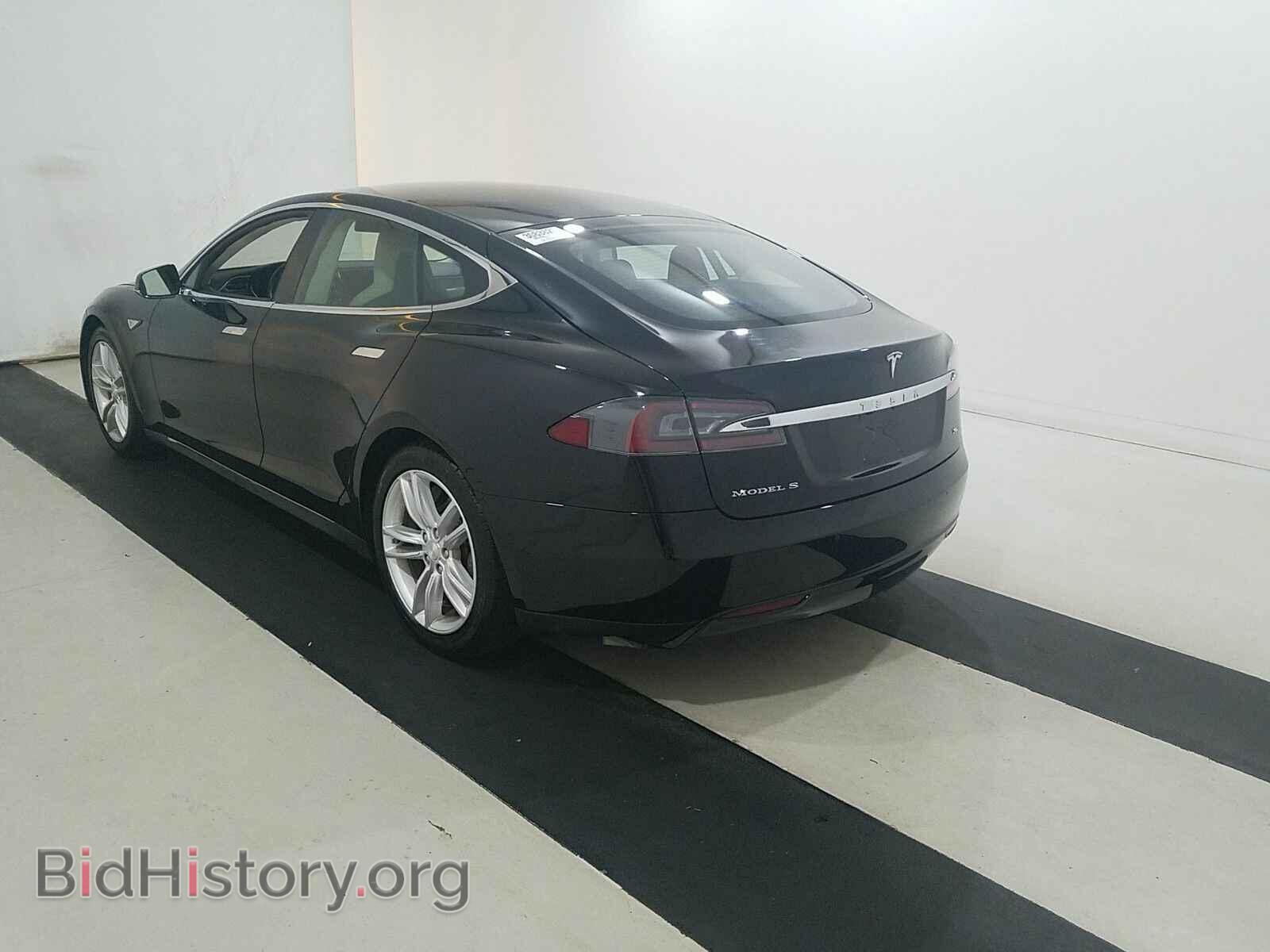 2015 Tesla Model S - VIN: 5YJSA1E24FF106953 - Photo 6