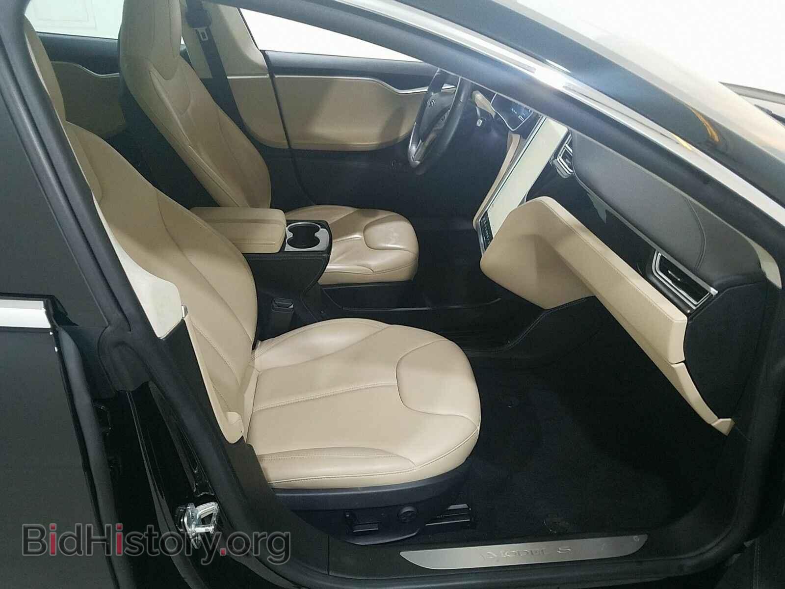 2015 Tesla Model S - VIN: 5YJSA1E24FF106953 - Photo 8