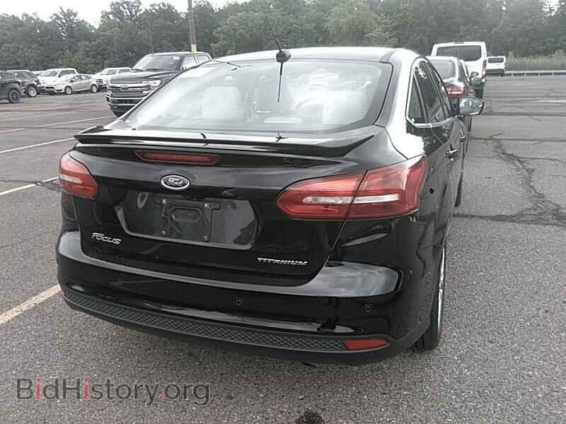 2018 Ford Focus - VIN: 1FADP3J27JL294680 - Фото 2