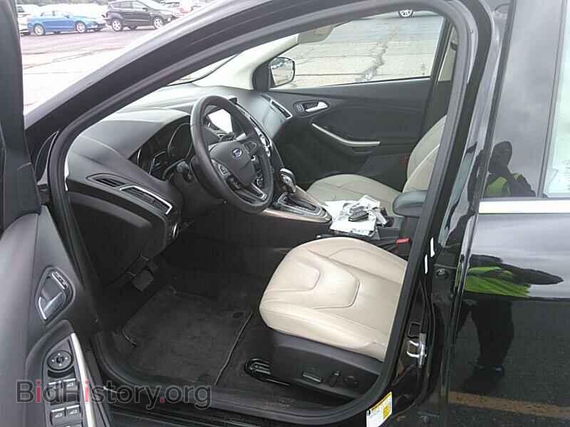 2018 Ford Focus - VIN: 1FADP3J27JL294680 - Фото 3