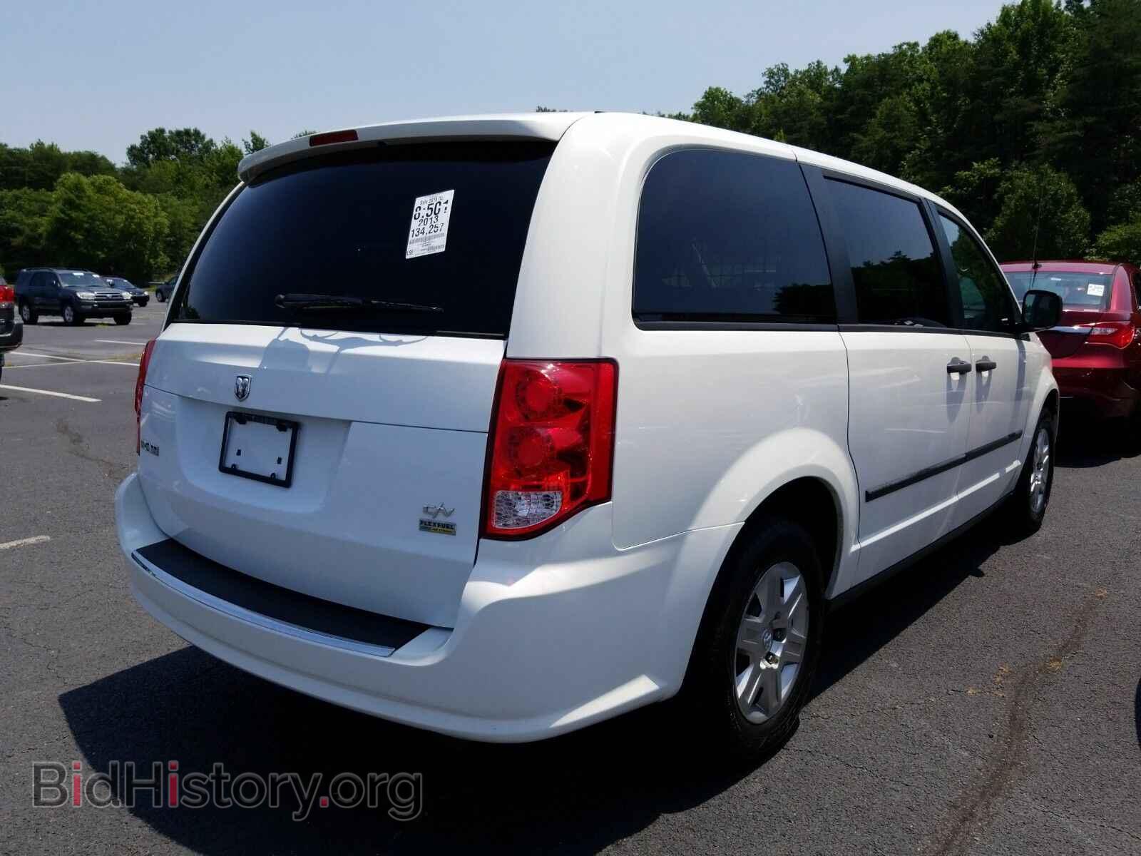 2013 Ram Cargo Van - VIN: 2C4JRGAG3DR671950 - Фото 2