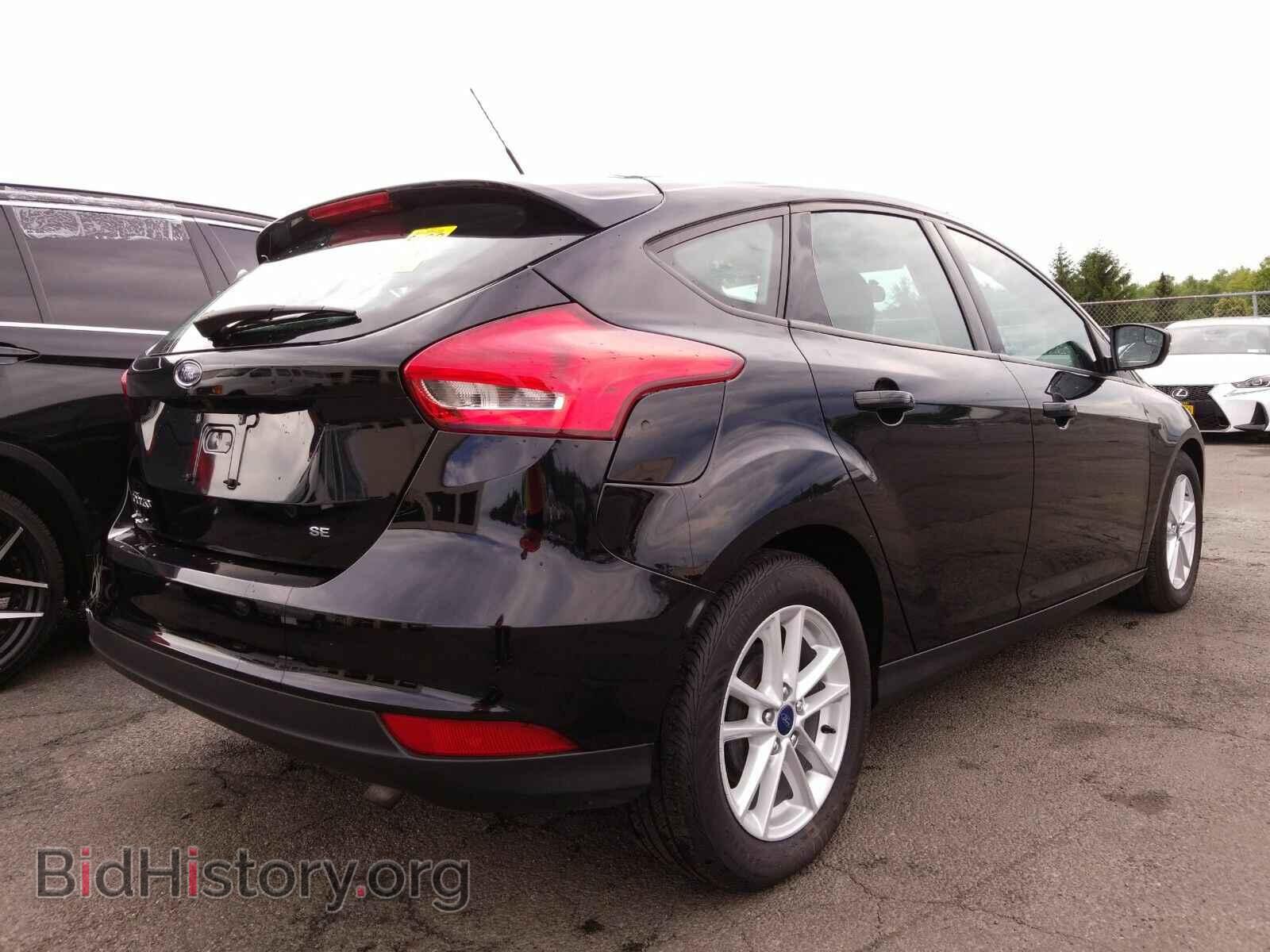 2017 Ford Focus - VIN: 1FADP3K22HL201072 - Фото 2