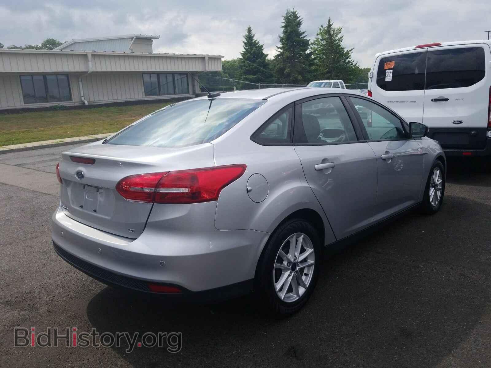 2016 Ford Focus - VIN: 1FADP3F23GL300413 - Фото 2
