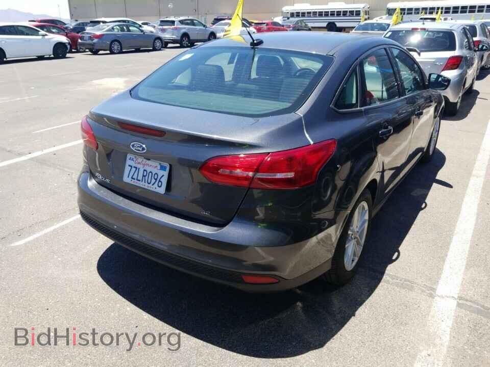 2017 Ford Focus - VIN: 1FADP3F29HL304290 - Фото 2