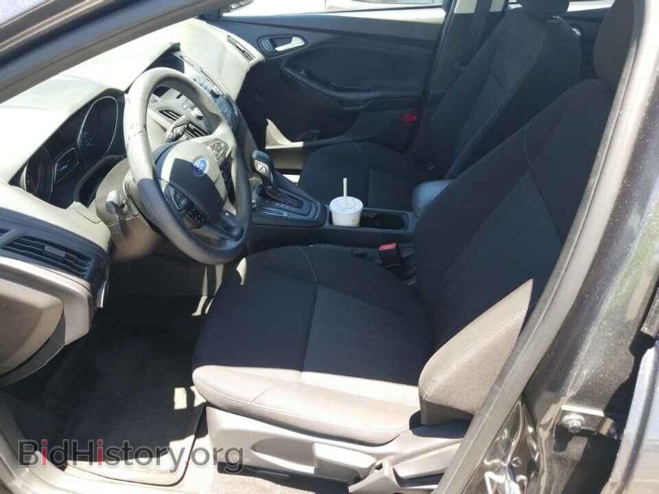 2017 Ford Focus - VIN: 1FADP3F29HL304290 - Фото 3