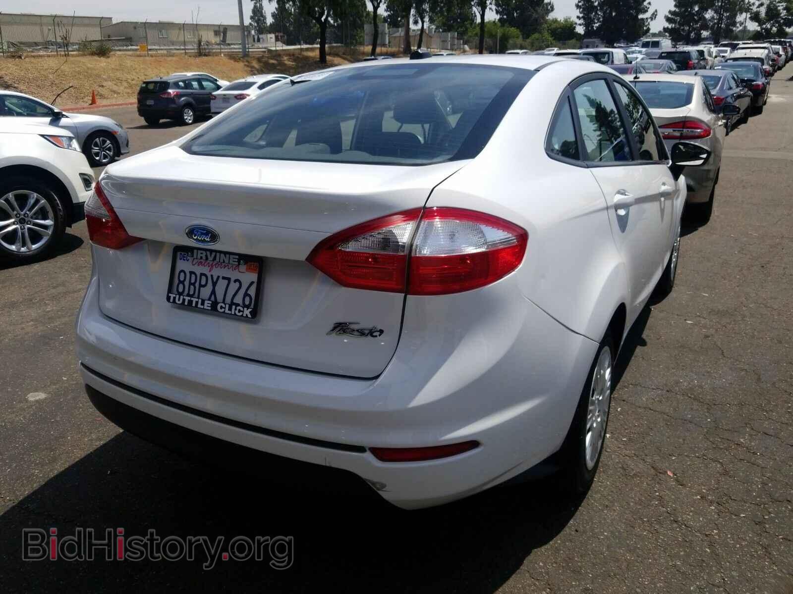 2017 Ford Fiesta - VIN: 3FADP4AJ7HM147555 - Фото 2