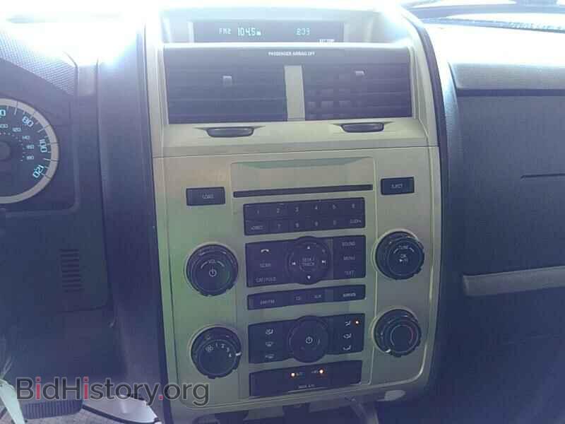 2011 Ford Escape - VIN: 1FMCU9D78BKC05243 - Фото 4