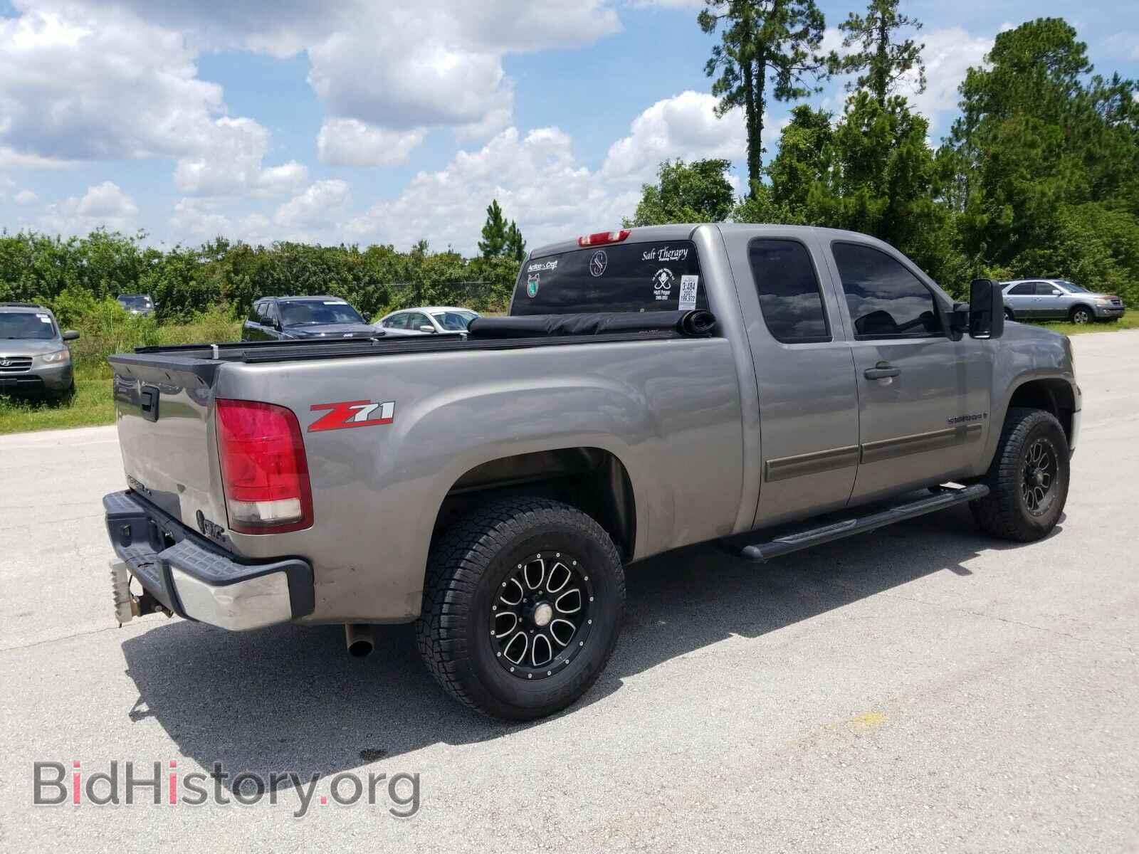 2007 GMC Sierra 1500 - VIN: 2GTEC19C071592238 - Фото 2