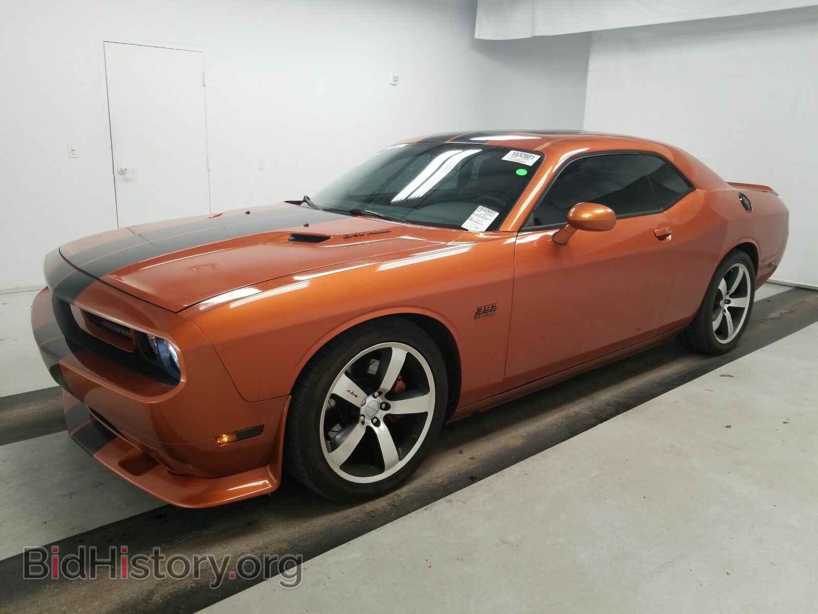 Фотография 2B3CJ7DJ3BH526774 - Dodge Challenger 2011
