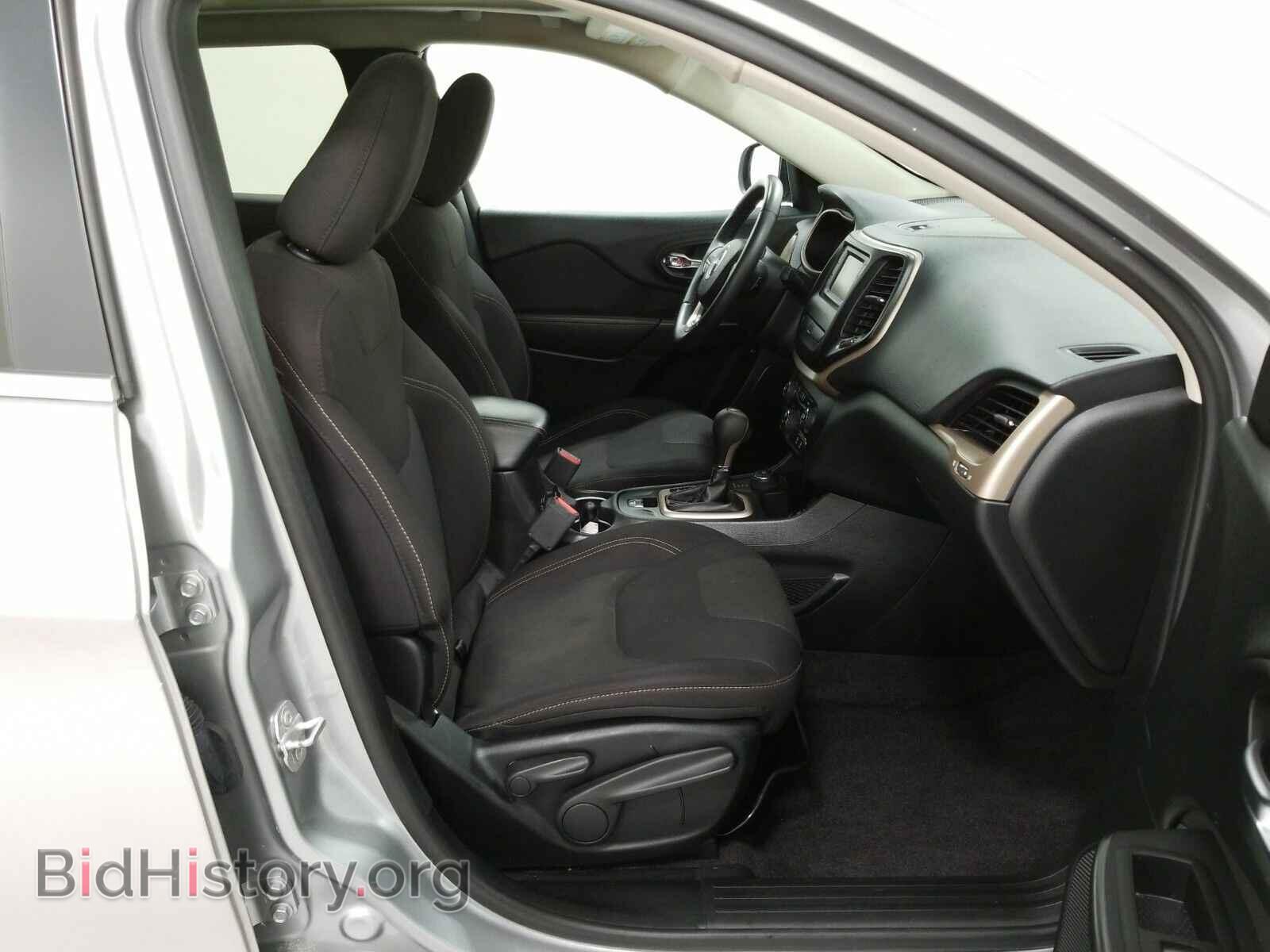 2017 Jeep Cherokee - VIN: 1C4PJMCS8HW504109 - Фото 8