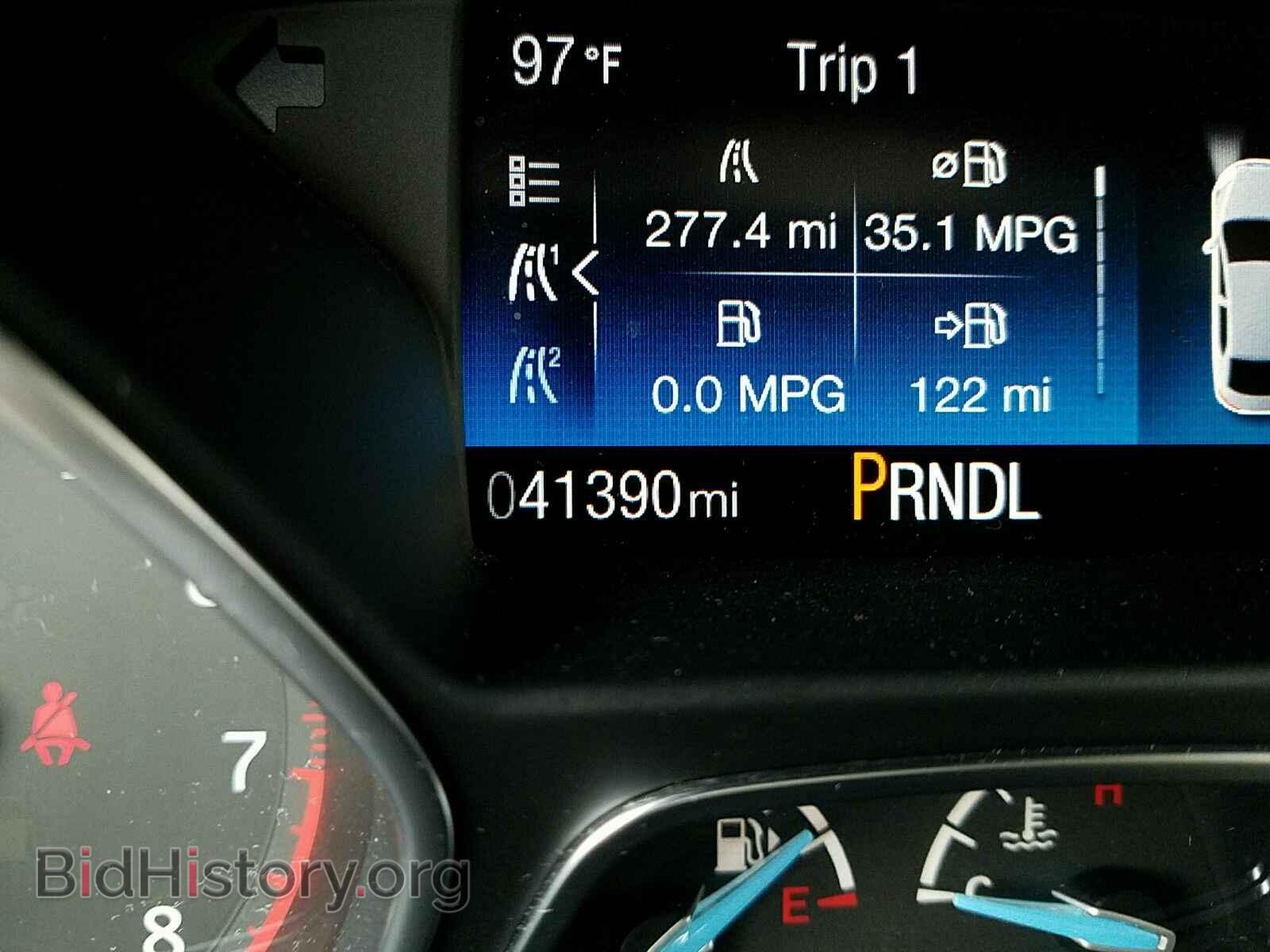 2017 Ford Focus - VIN: 1FADP3F24HL225769 - Фото 5