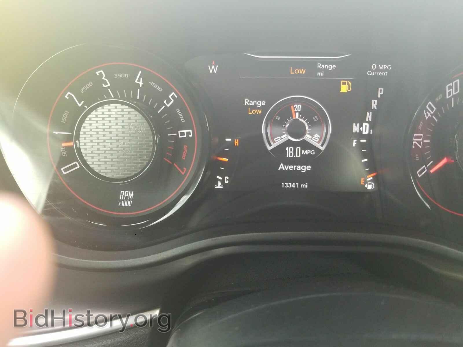 2016 Dodge Challenger - VIN: 2C3CDZAG2GH271749 - Фото 5