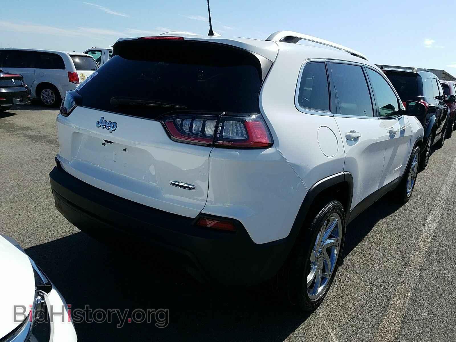 2019 Jeep Cherokee - VIN: 1C4PJLCB4KD313431 - Фото 2