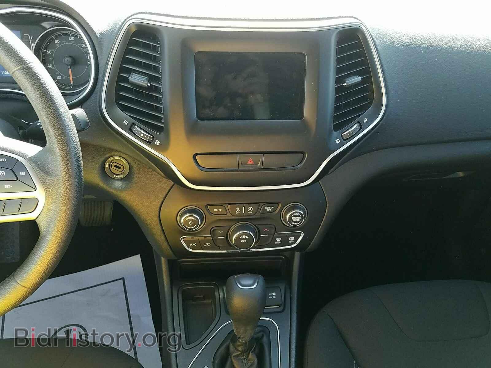 2019 Jeep Cherokee - VIN: 1C4PJLCB4KD313431 - Фото 4