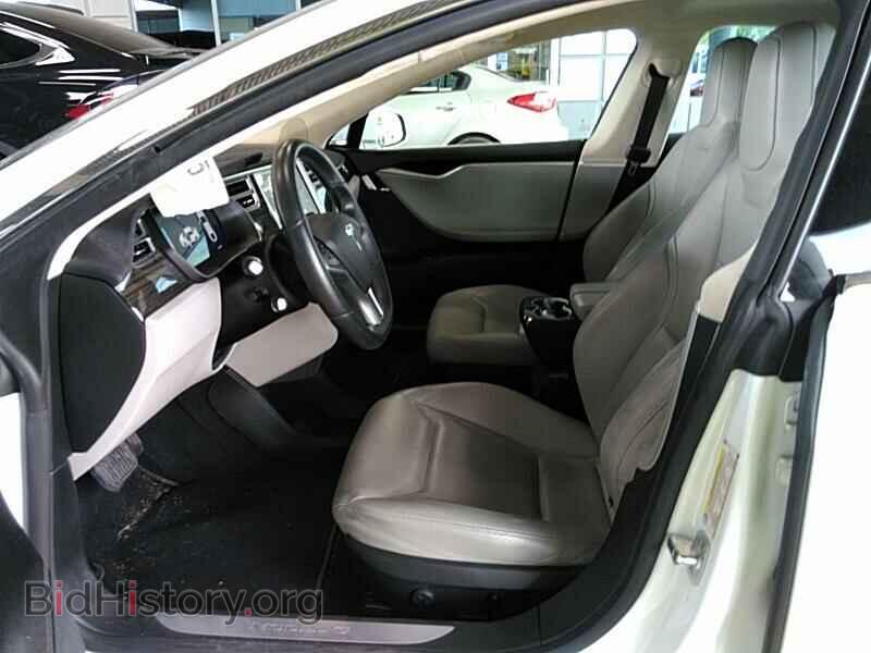 2015 Tesla Model S - VIN: 5YJSA1E10FF109470 - Photo 3