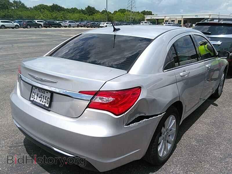 2011 Chrysler 200 - VIN: 1C3BC1FB6BN539800 - Фото 2