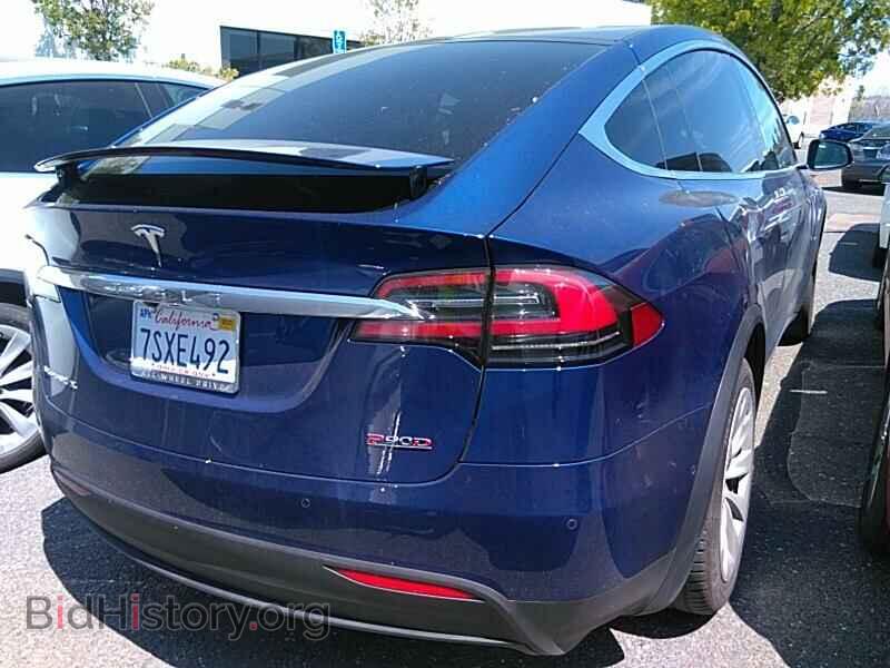 2016 Tesla Model X - VIN: 5YJXCBE45GF002576 - Фото 2