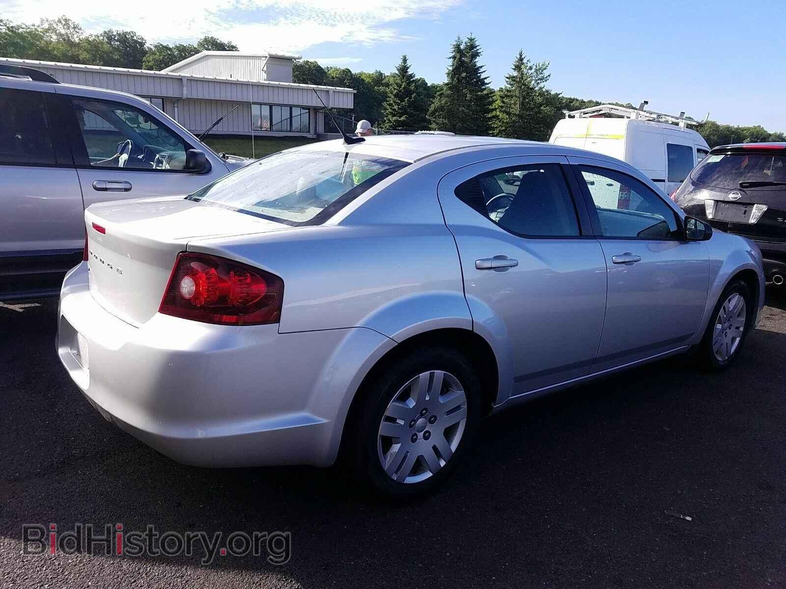 2011 Dodge Avenger - VIN: 1B3BD4FB2BN518731 - Фото 2