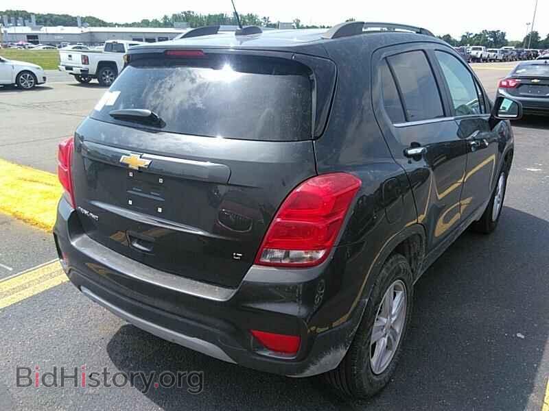 2017 Chevrolet Trax - VIN: 3GNCJPSB5HL284541 - Фото 2