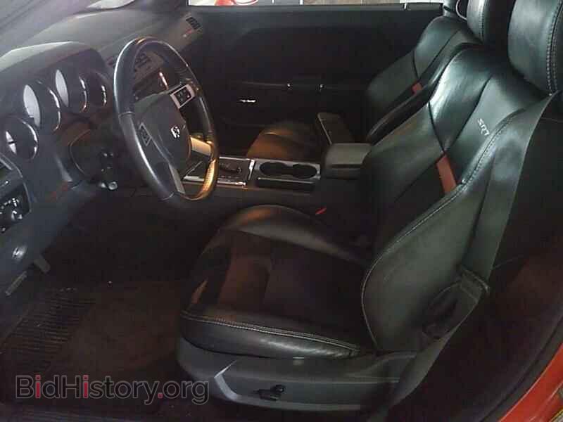 2009 Dodge Challenger - VIN: 2B3LJ74W99H580456 - Фото 3