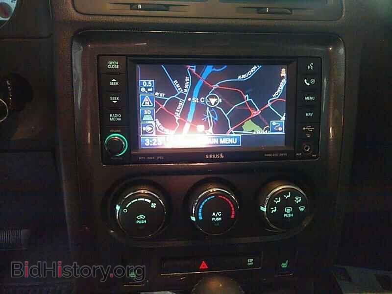 2009 Dodge Challenger - VIN: 2B3LJ74W99H580456 - Фото 4