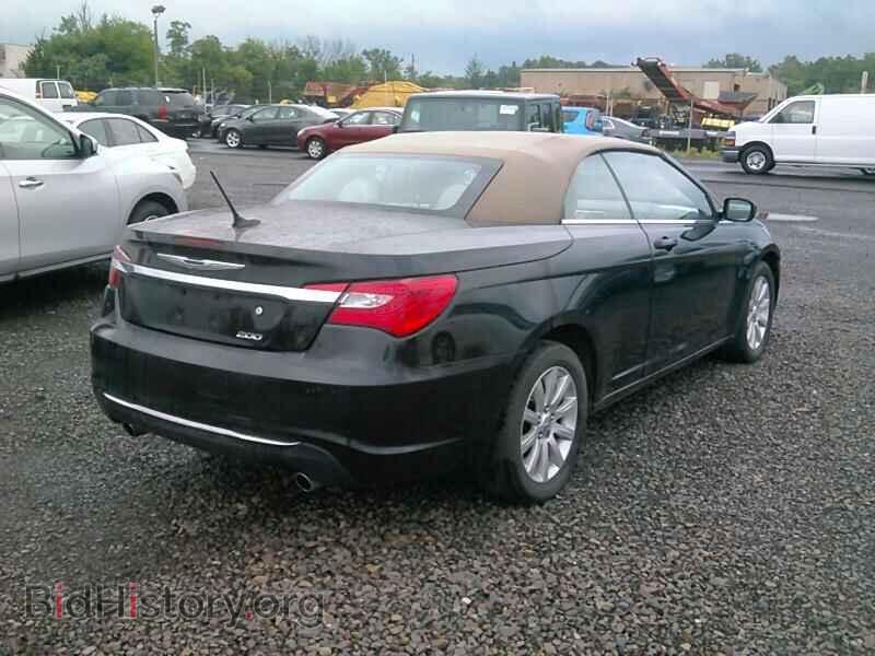 2011 Chrysler 200 - VIN: 1C3BC2EG7BN529246 - Фото 2