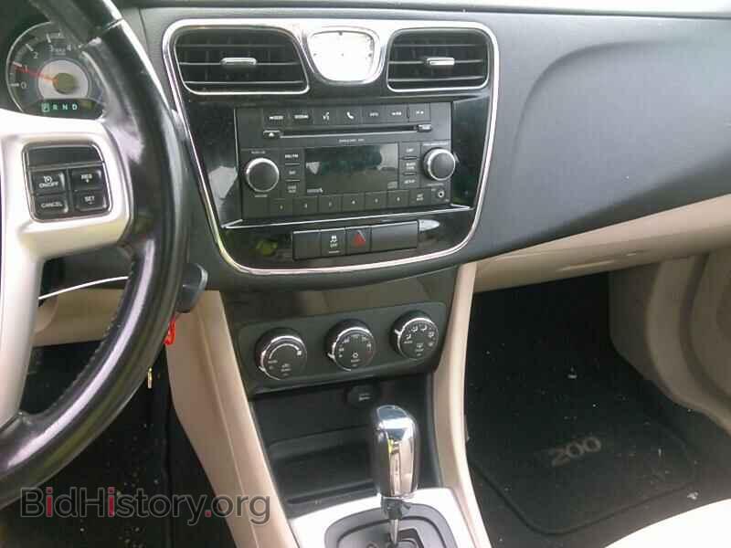 2011 Chrysler 200 - VIN: 1C3BC2EG7BN529246 - Фото 4