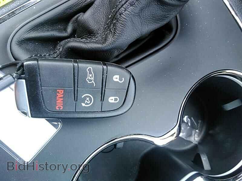 2019 Dodge Durango - VIN: 1C4RDJDG0KC560000 - Фото 8