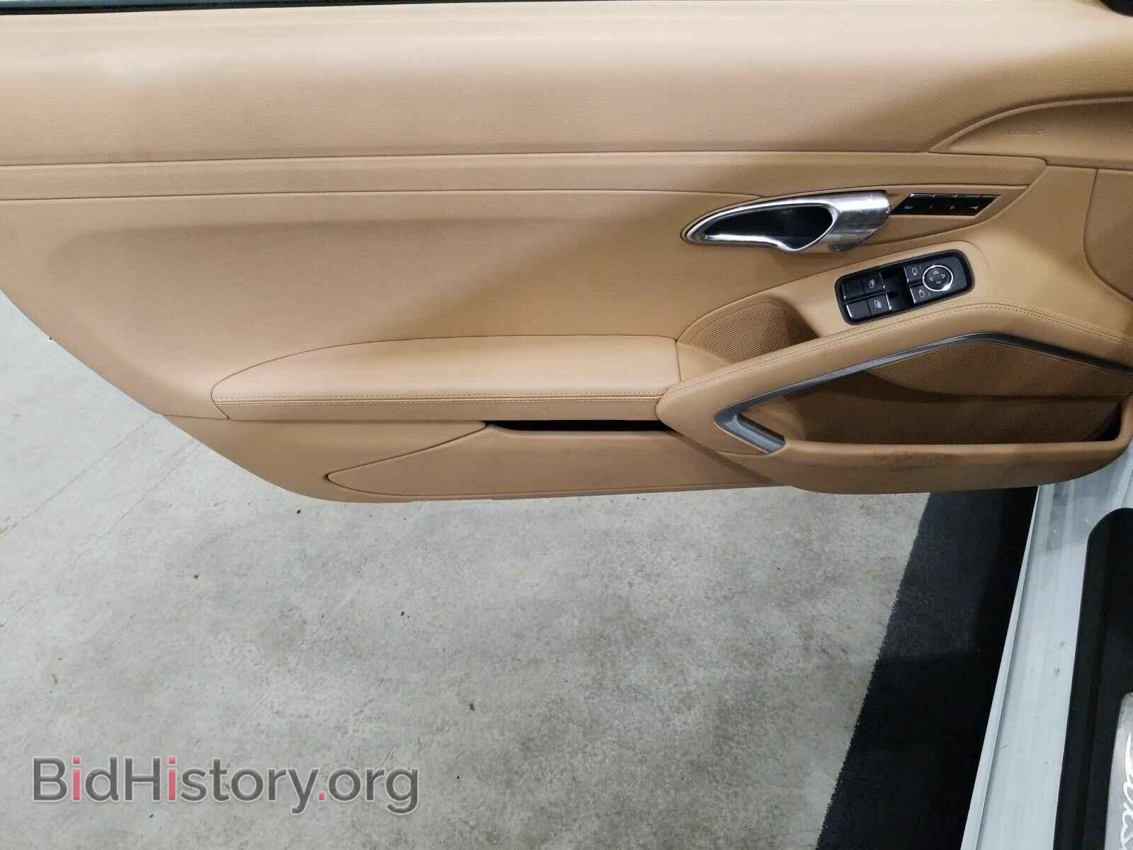 2017 Porsche 718 Boxster - VIN: WP0CA2A89HS221767 - Фото 9