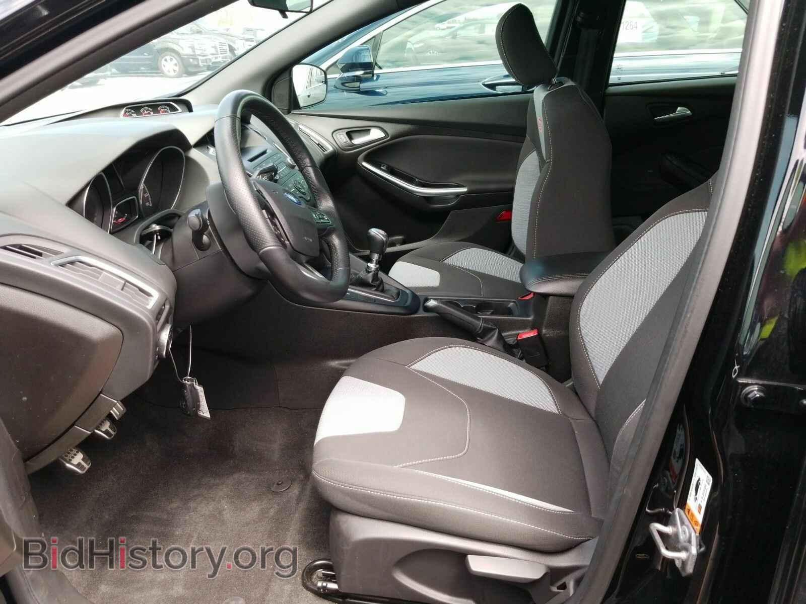 2016 Ford Focus - VIN: 1FADP3L90GL309409 - Photo 3