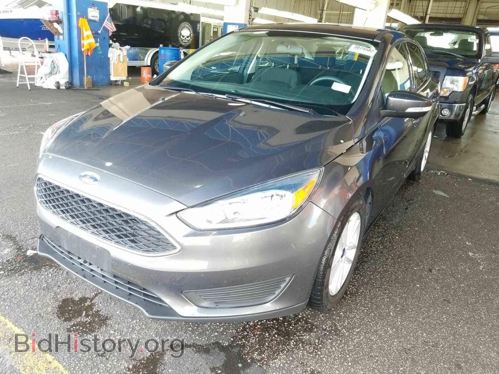 Photo 1FADP3F28HL300120 - Ford Focus 2017
