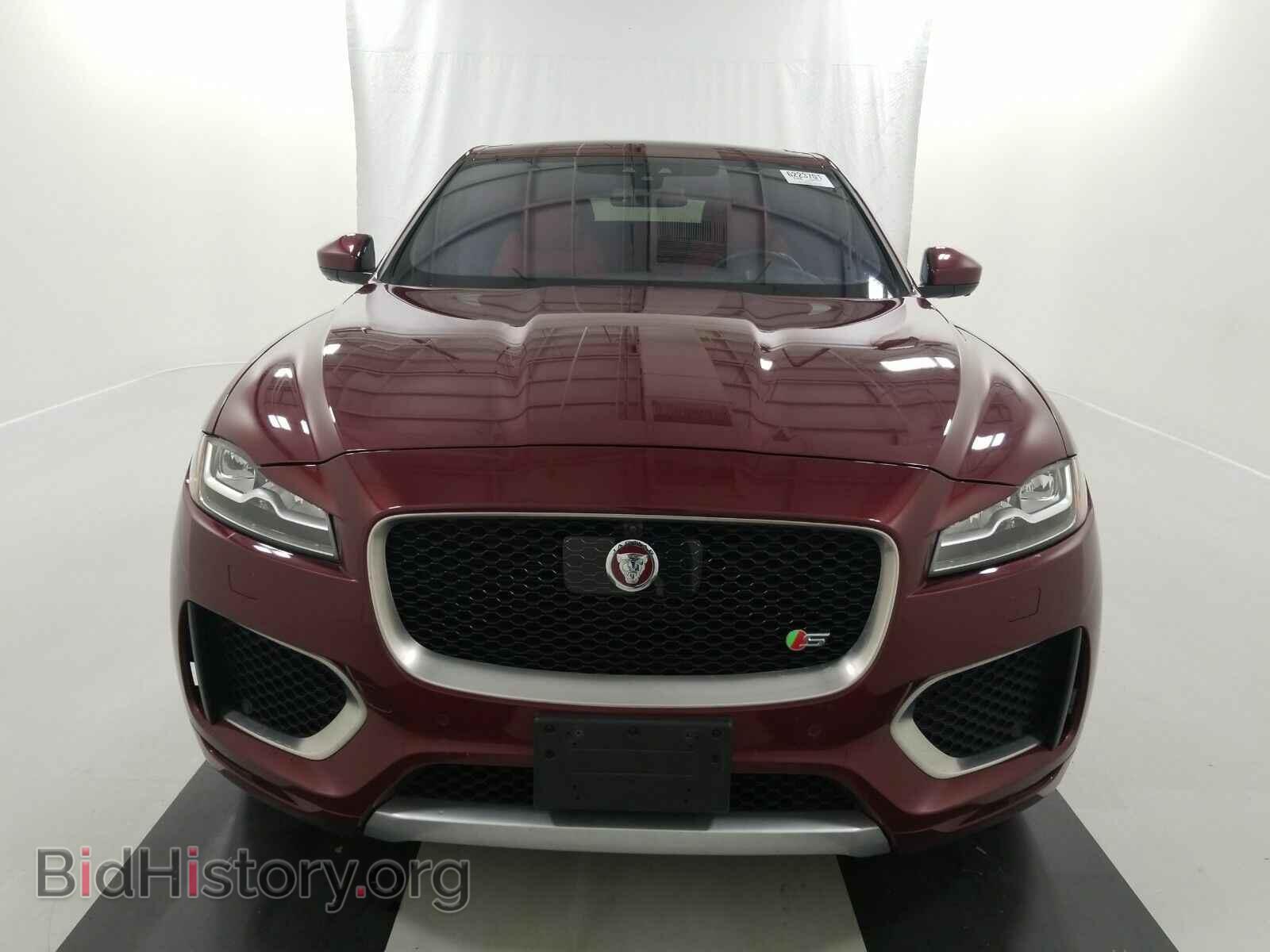 2017 Jaguar F-PACE - VIN: SADCM2BV4HA063487 - Фото 2