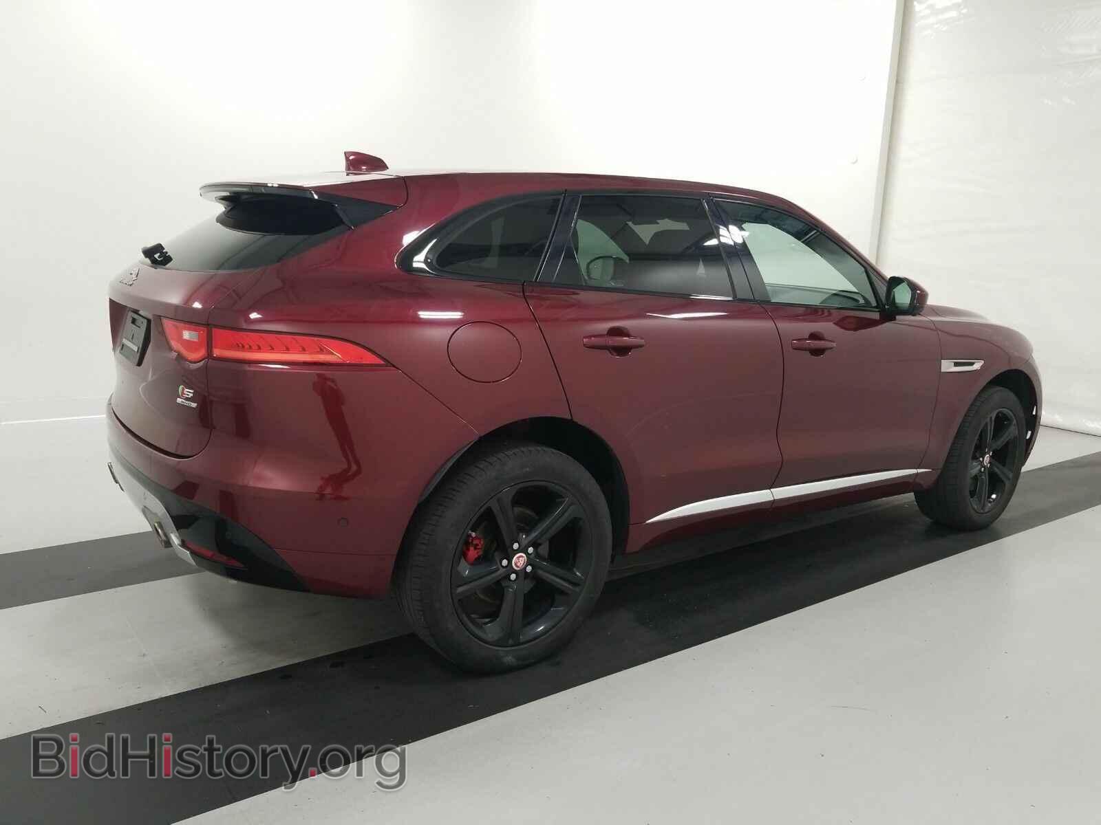 2017 Jaguar F-PACE - VIN: SADCM2BV4HA063487 - Фото 4
