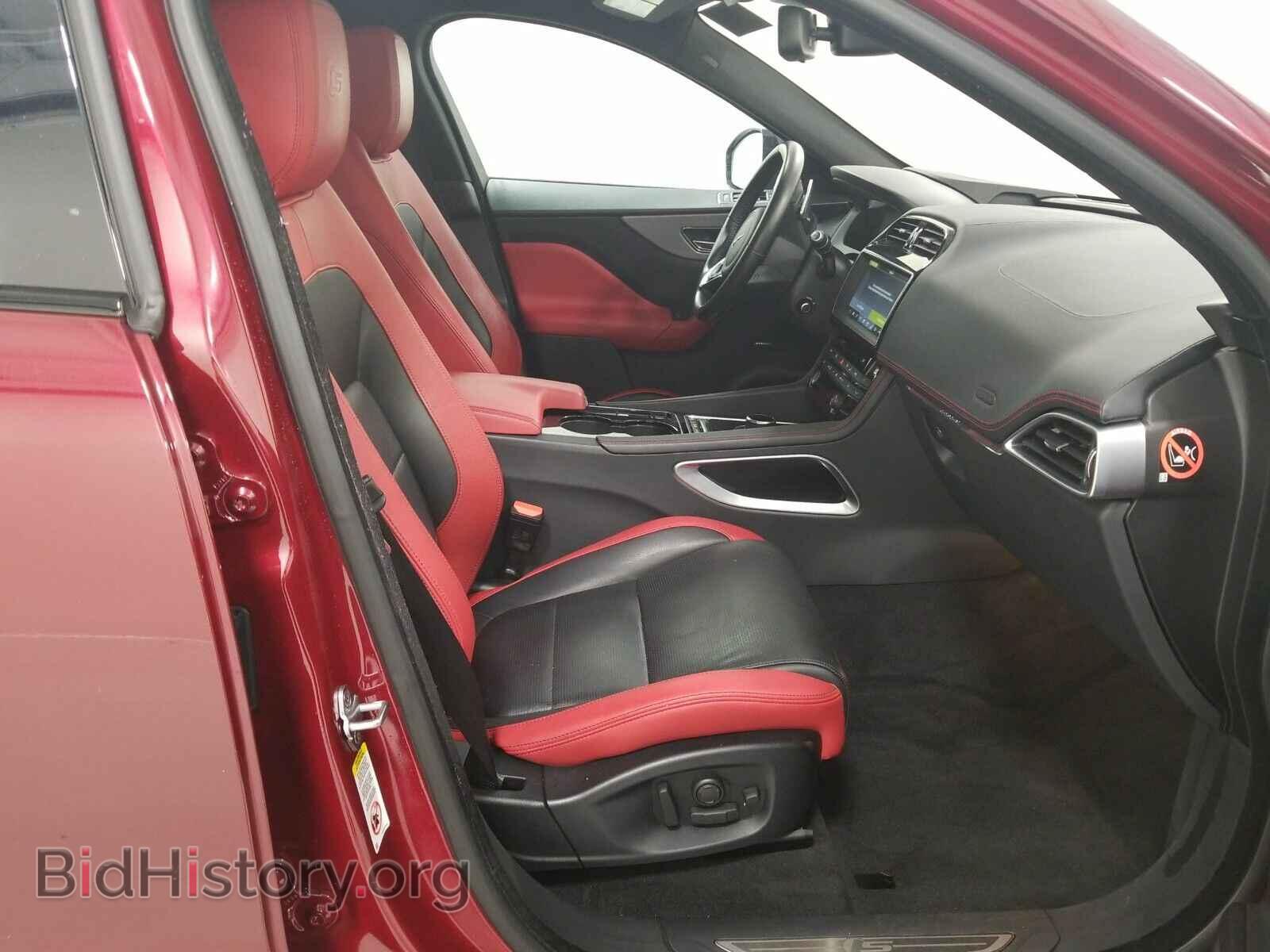 2017 Jaguar F-PACE - VIN: SADCM2BV4HA063487 - Фото 8