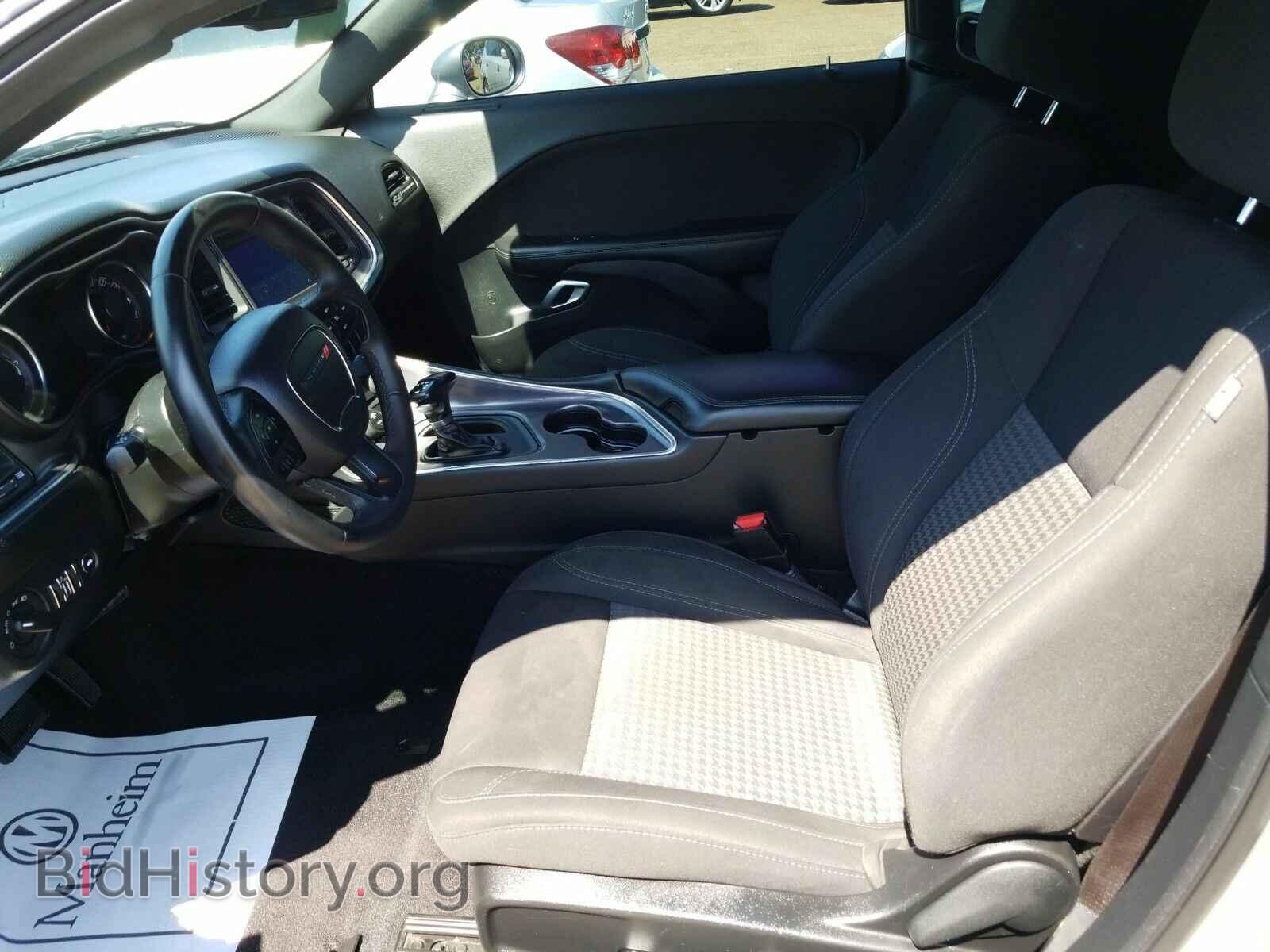 2018 Dodge Challenger - VIN: 2C3CDZAG7JH236180 - Фото 3