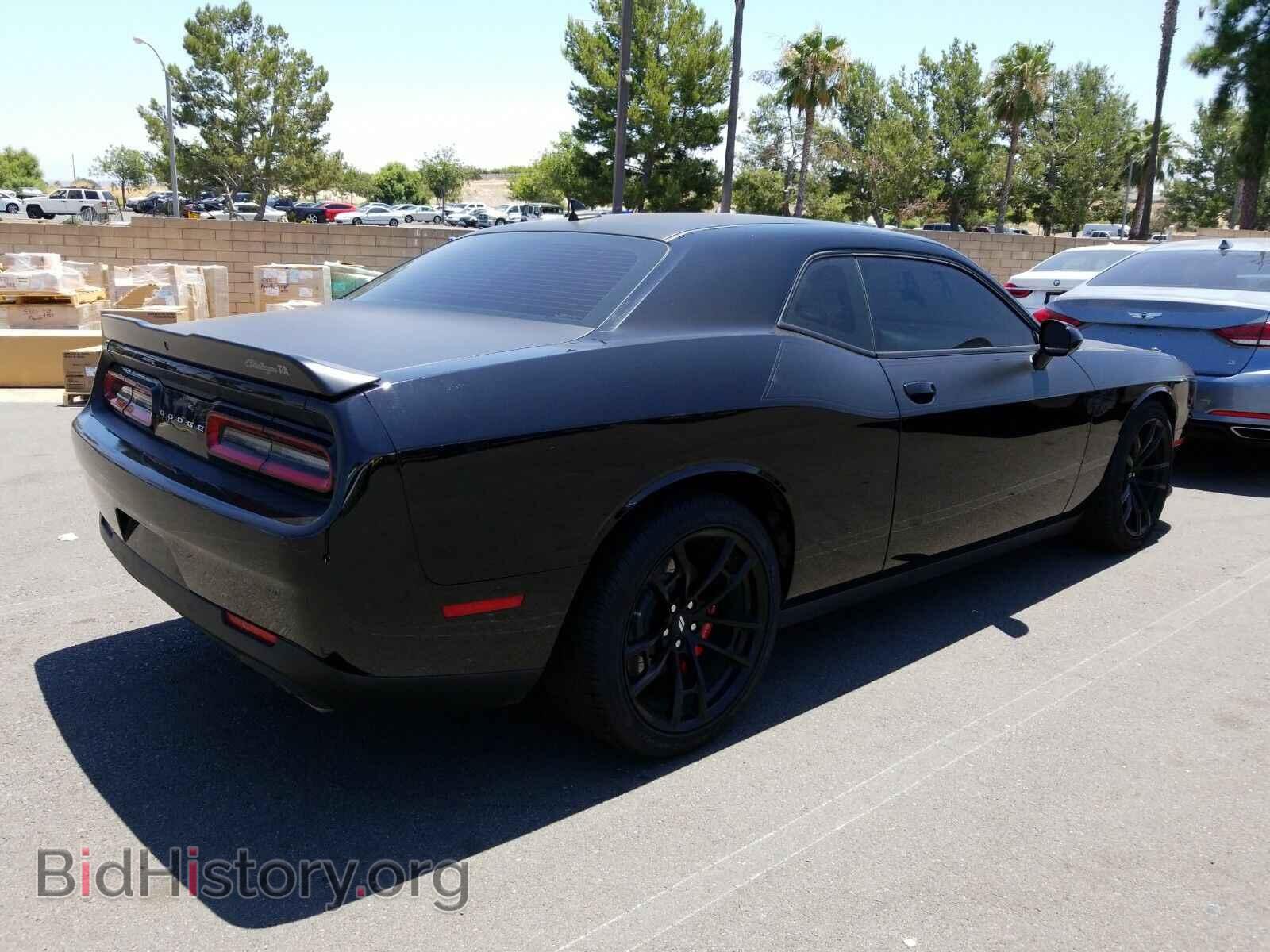 2018 Dodge Challenger - VIN: 2C3CDZFJXJH246576 - Фото 2