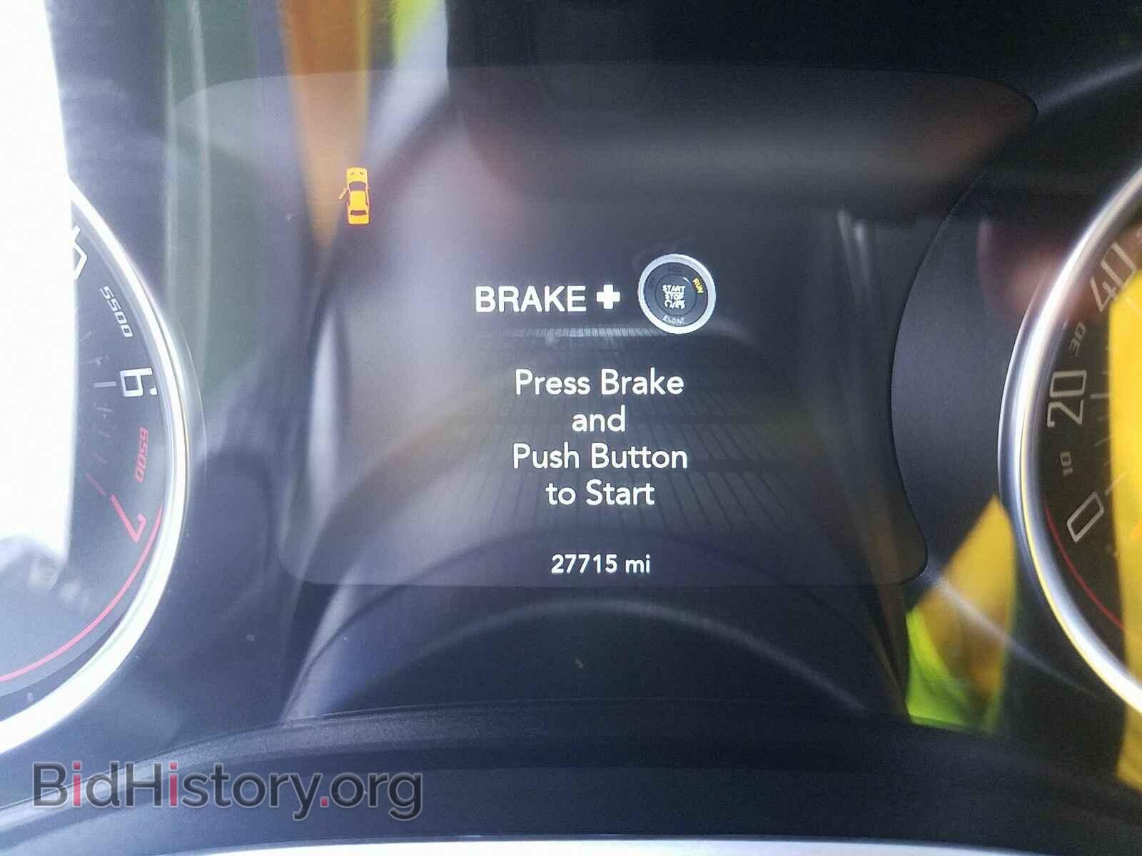 2018 Dodge Challenger - VIN: 2C3CDZAG4JH228151 - Фото 5