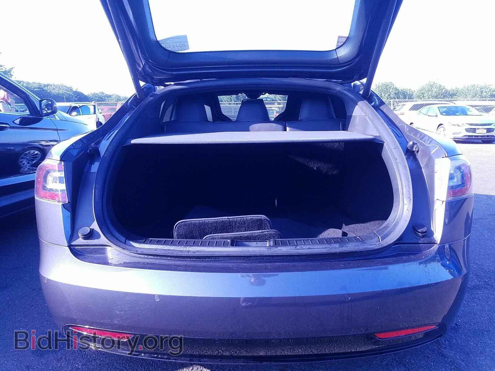2016 Tesla Model S - VIN: 5YJSA1E29GF144437 - Photo 7