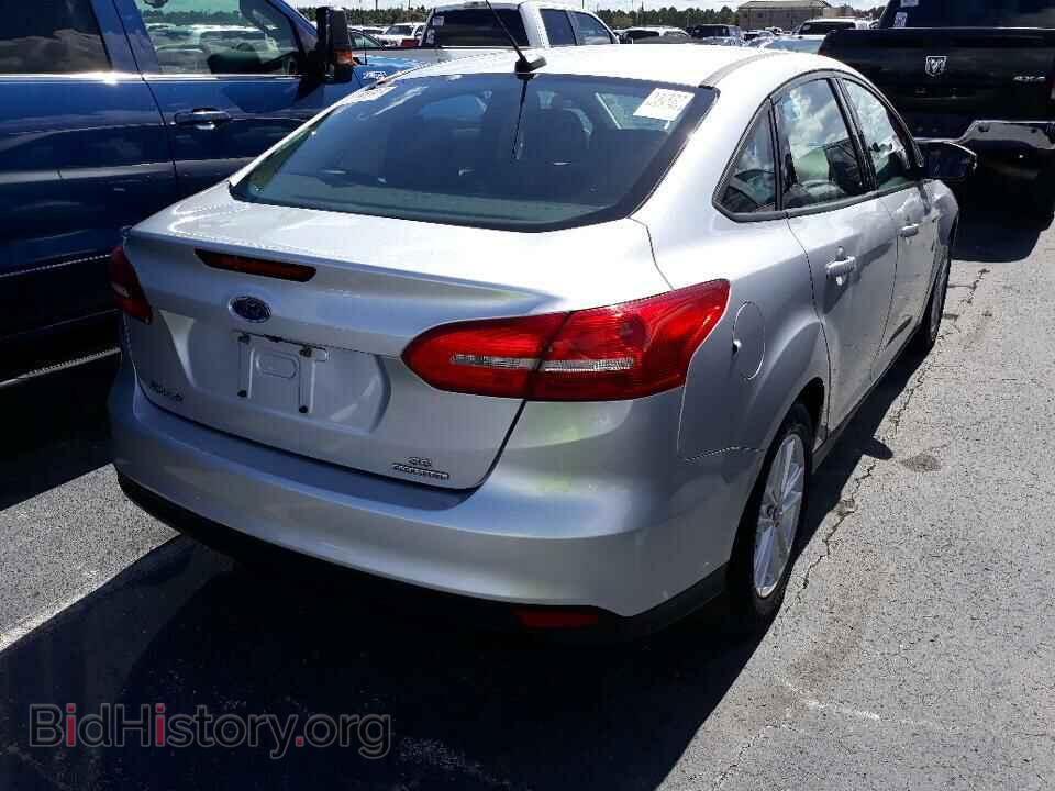 2016 Ford Focus - VIN: 1FADP3F2XGL271380 - Фото 2