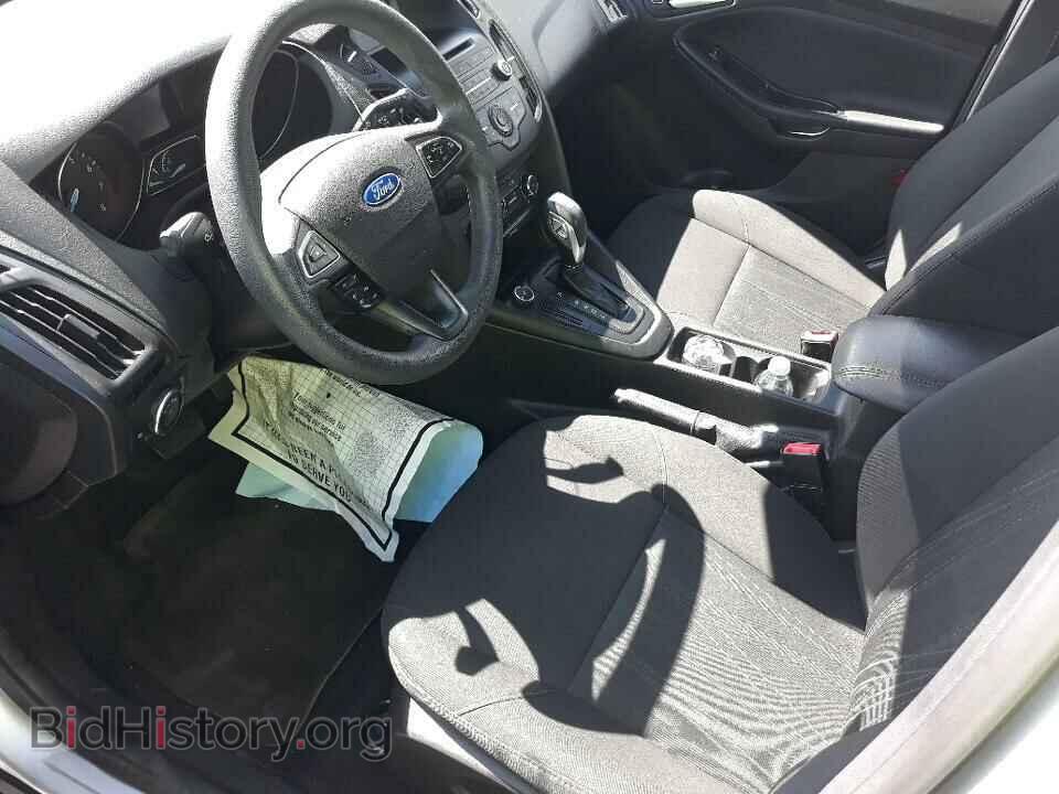 2016 Ford Focus - VIN: 1FADP3F2XGL271380 - Фото 3