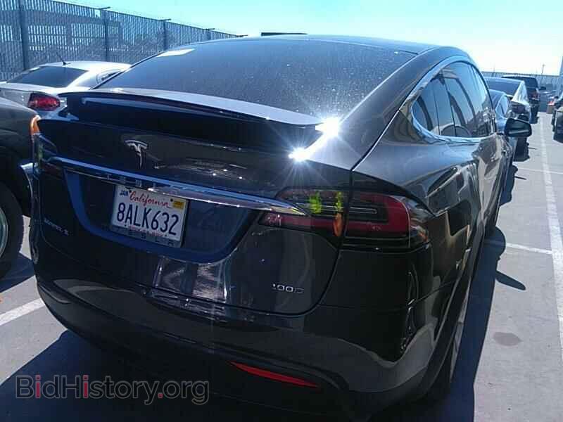 2017 Tesla Model X - VIN: 5YJXCDE22HF060186 - Фото 2