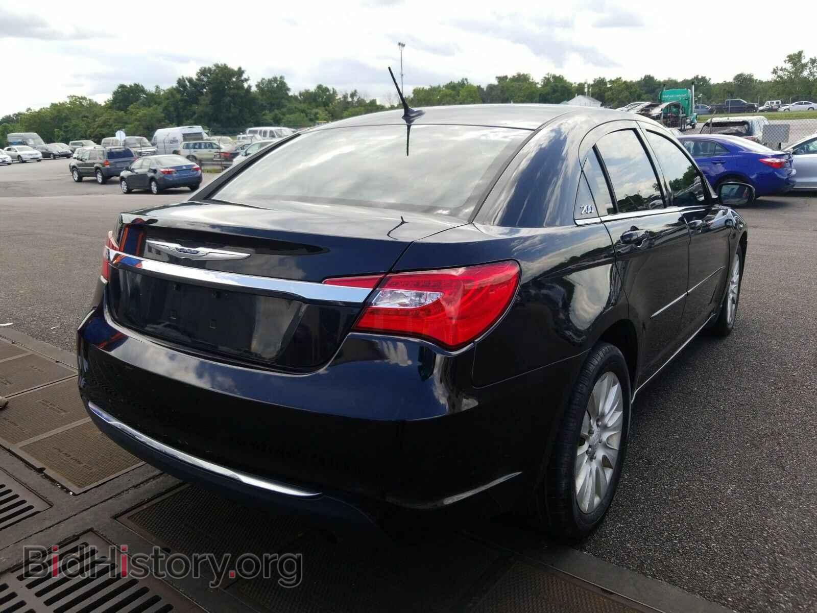 2012 Chrysler 200 - VIN: 1C3CCBAB7CN271939 - Фото 2