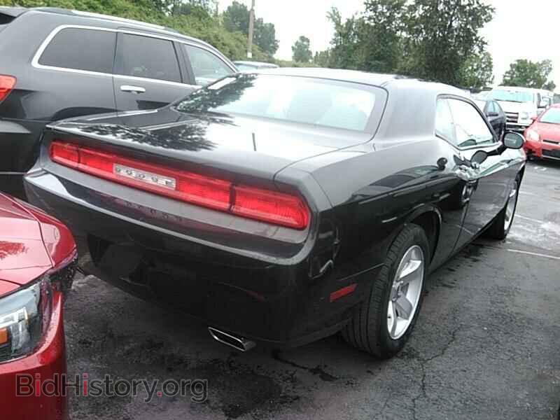 2011 Dodge Challenger - VIN: 2B3CJ4DG3BH541536 - Фото 2