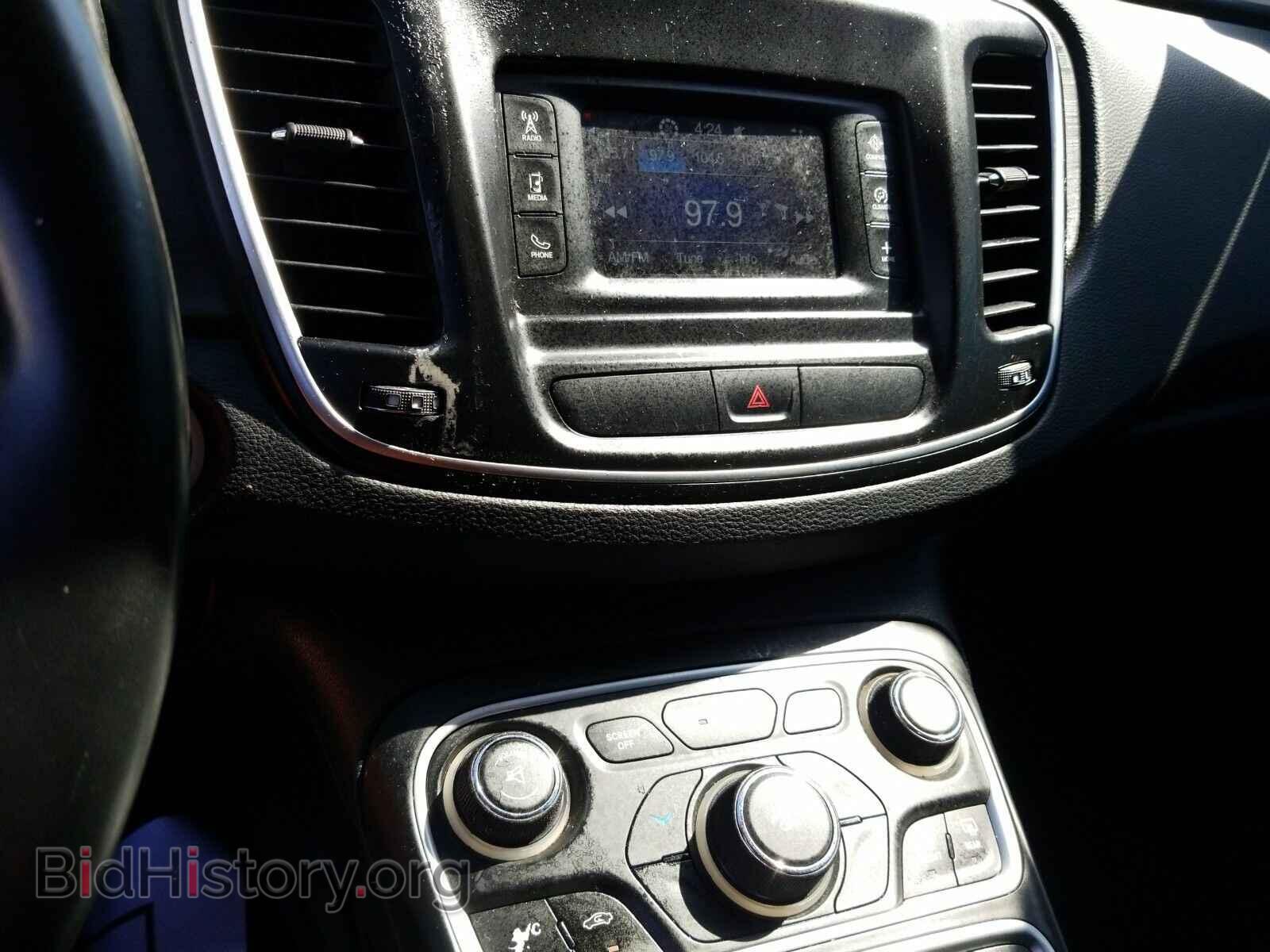 2016 Chrysler 200 - VIN: 1C3CCCFB9GN182698 - Фото 4