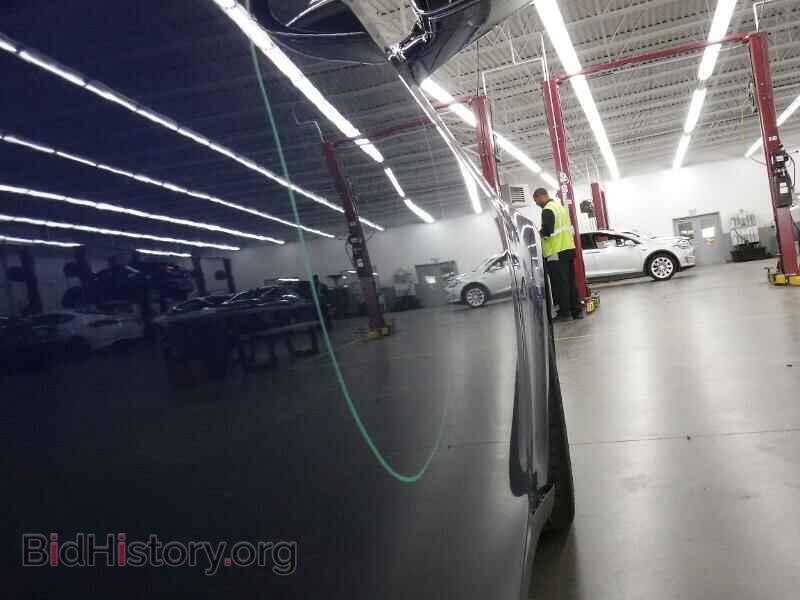 2015 Tesla Model S - VIN: 5YJSA1E41FF111948 - Фото 13