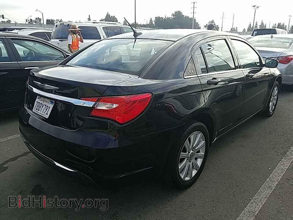 2013 Chrysler 200 - VIN: 1C3CCBBB5DN762932 - Фото 2
