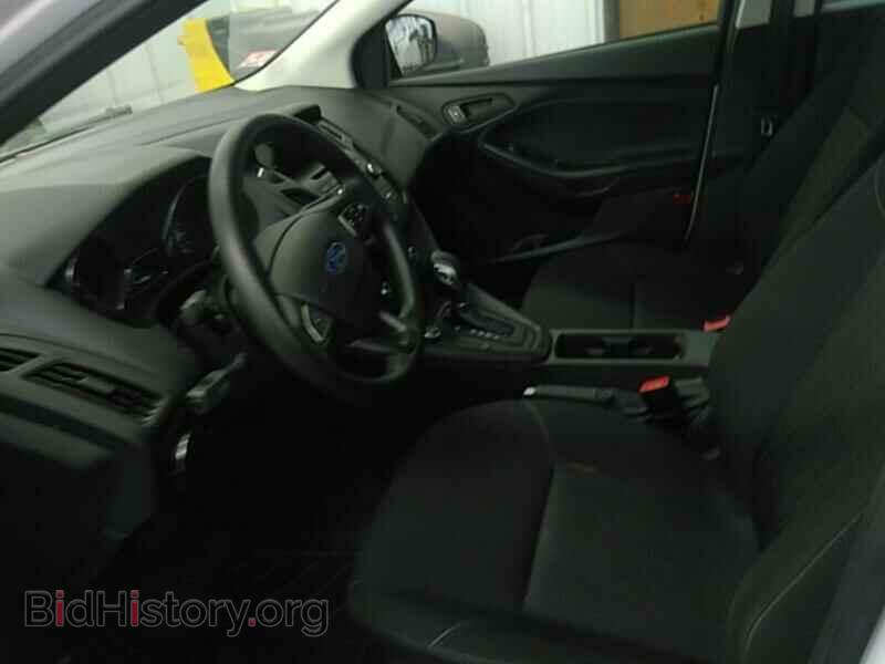 2016 Ford Focus - VIN: 1FADP3E28GL270939 - Фото 3