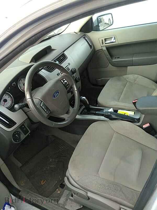 2008 Ford Focus - VIN: 1FAHP35N68W128231 - Фото 3